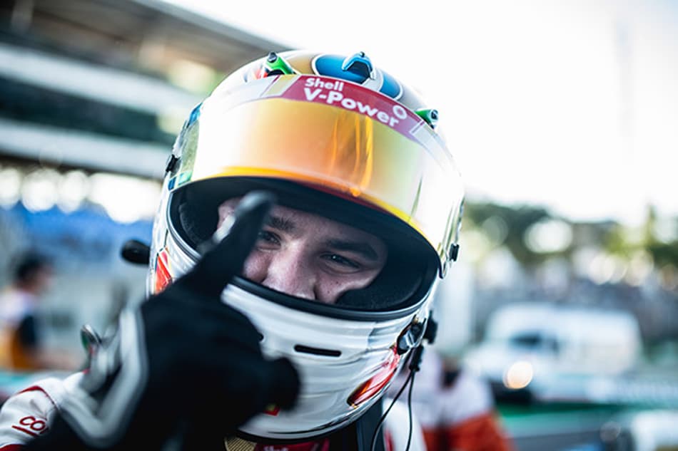 Felipe Baptista vence em Interlagos pela Porsche Império Carrera Cup 3.8 e corre pelo título contra Enzo Elias e Matheus Iorio