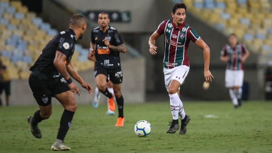 Fluminense joga ‘pela metade’ e sofre com a falta de ambição contra o Galo