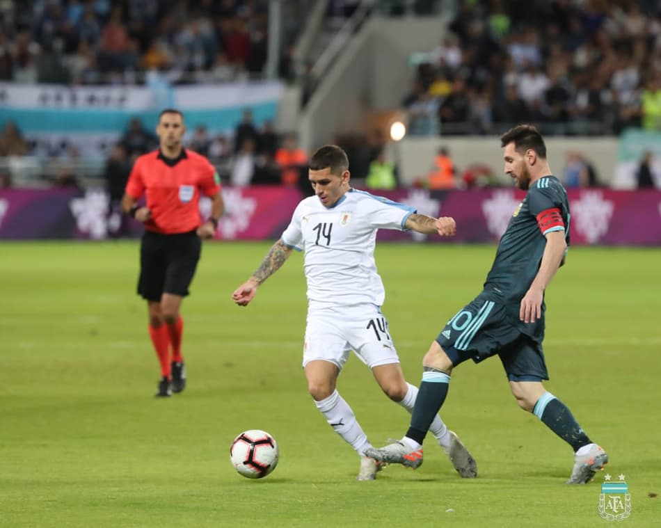Uruguai e Argentina ficam no empate em amistoso no Oriente Médio