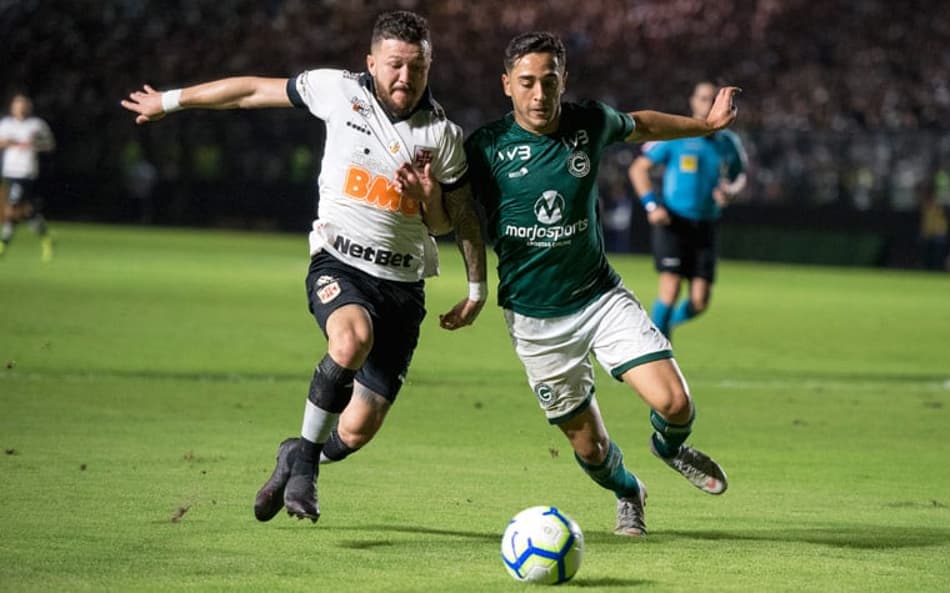 Irregular, Vasco é castigado pelo Goiás no último lance da partida