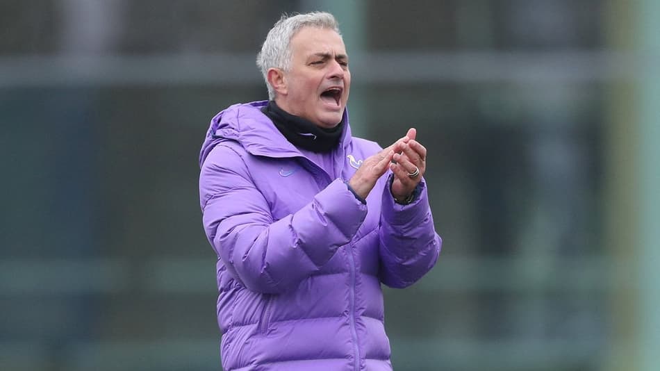 Mourinho chega ao Tottenham com lista de compras; Veja nomes!