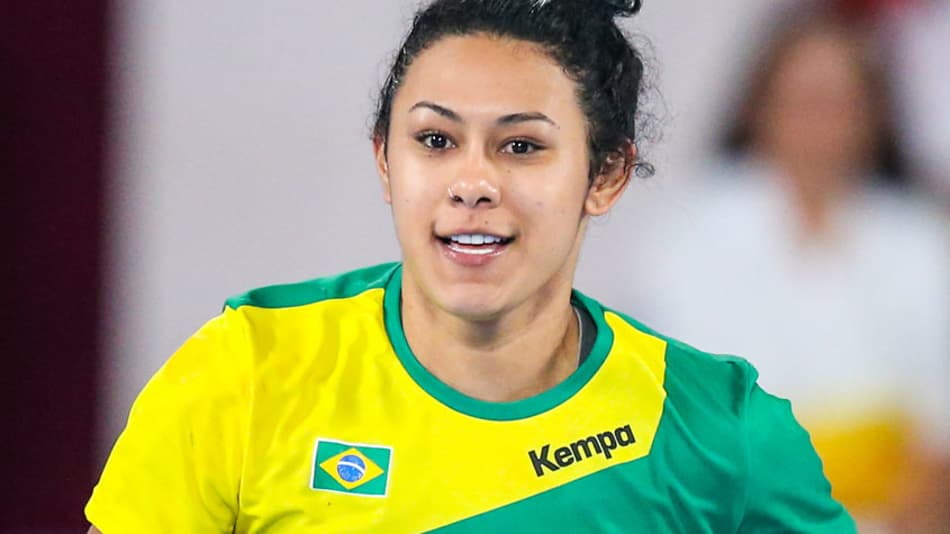 Brasileira é afastada da Seleção de handebol por possível caso de doping