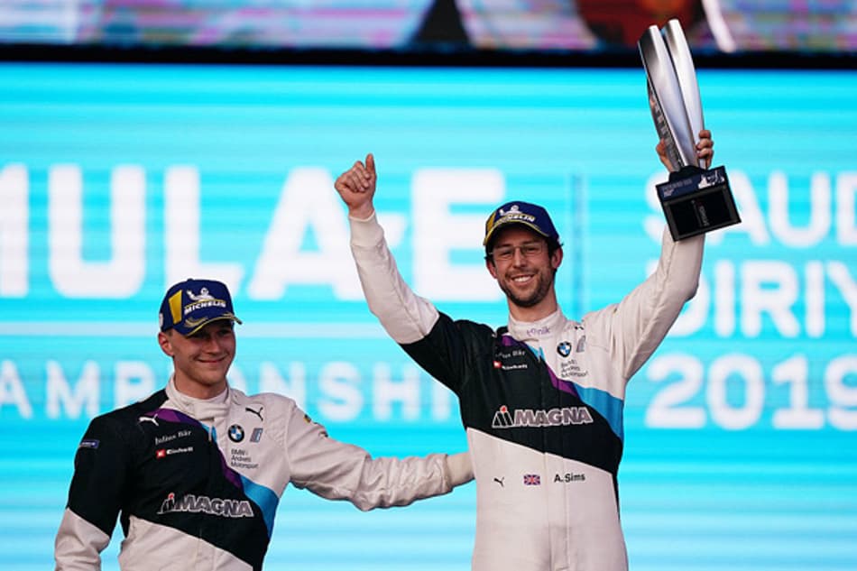ePrix de Al-Diriyah: Sims vence de ponta a ponta na Arábia Saudita; Di Grassi garante pódio