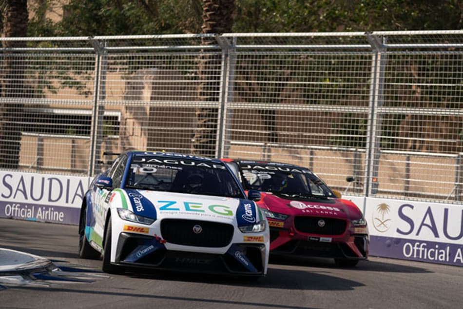 Jimenez faz a pole e vence na Arábia Saudita em etapa de abertura do Jaguar I-PACE eTROPHY