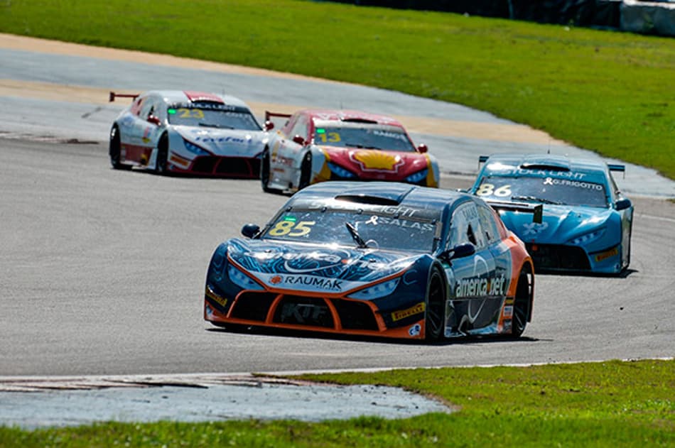 Guilherme Salas é campeão da Stock Light por antecipação