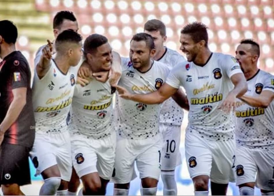 Clausura Venezuelano: Caracas abre vantagem contra o Deportivo Lara