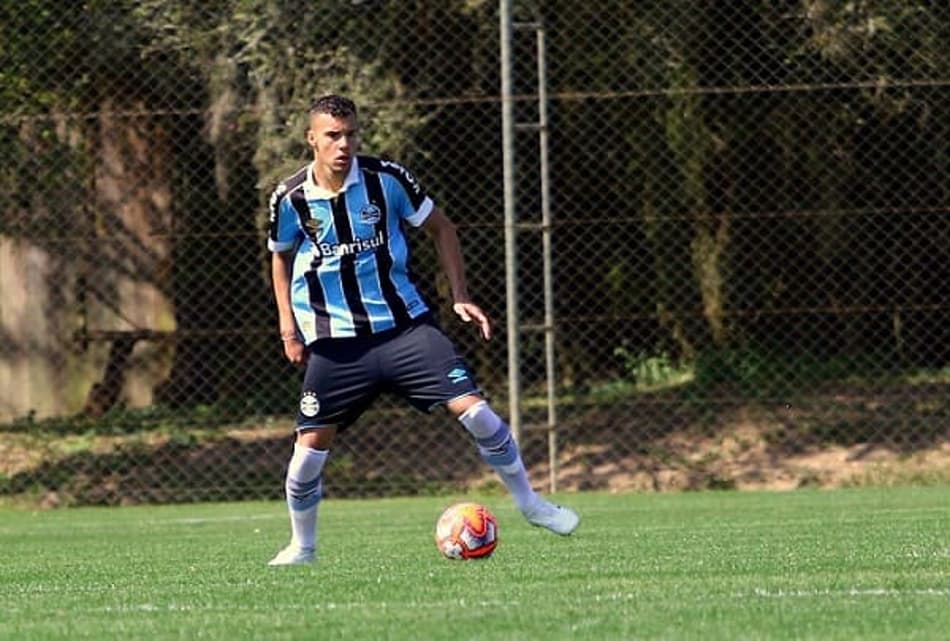 Zagueiro do Grêmio prega cautela na final da Copa Sul