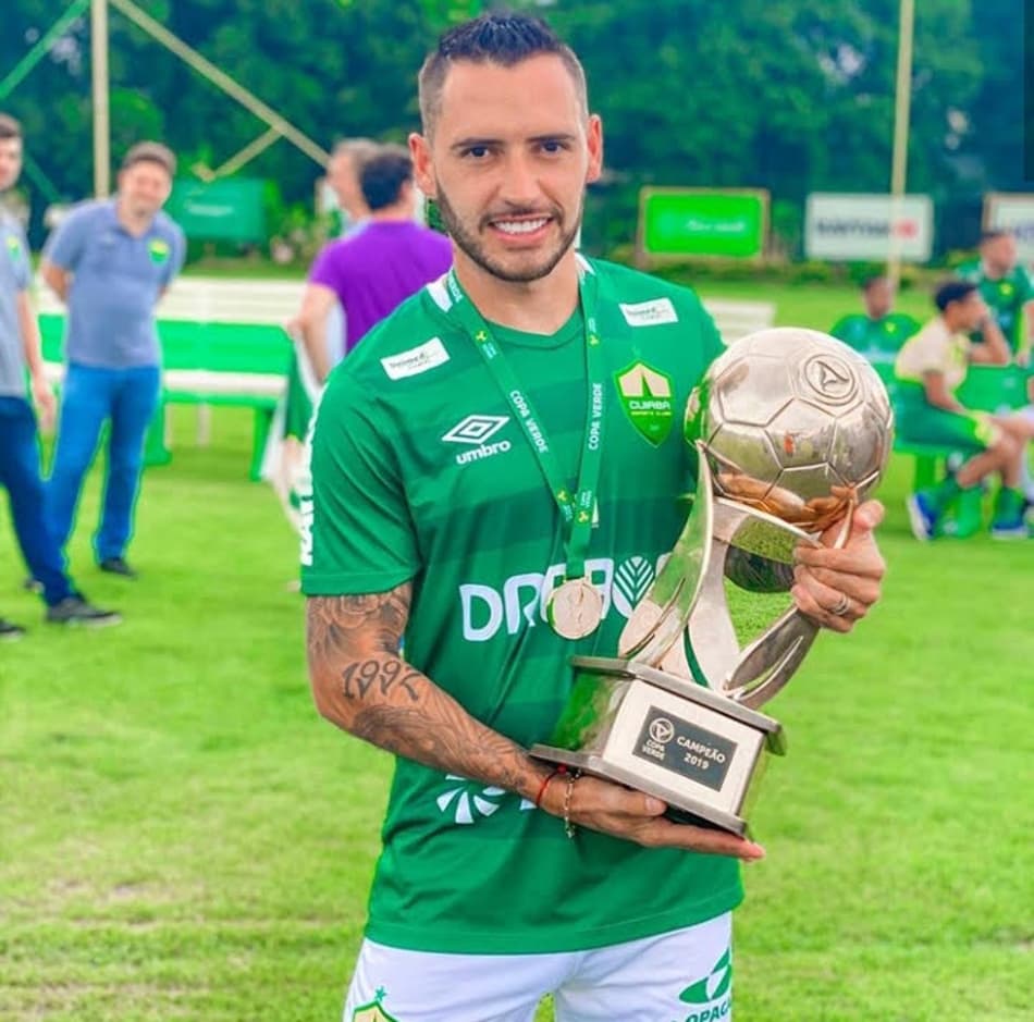 Título da Copa Verde e muitos gols: o 2019 de Jean Patrick no Cuiabá