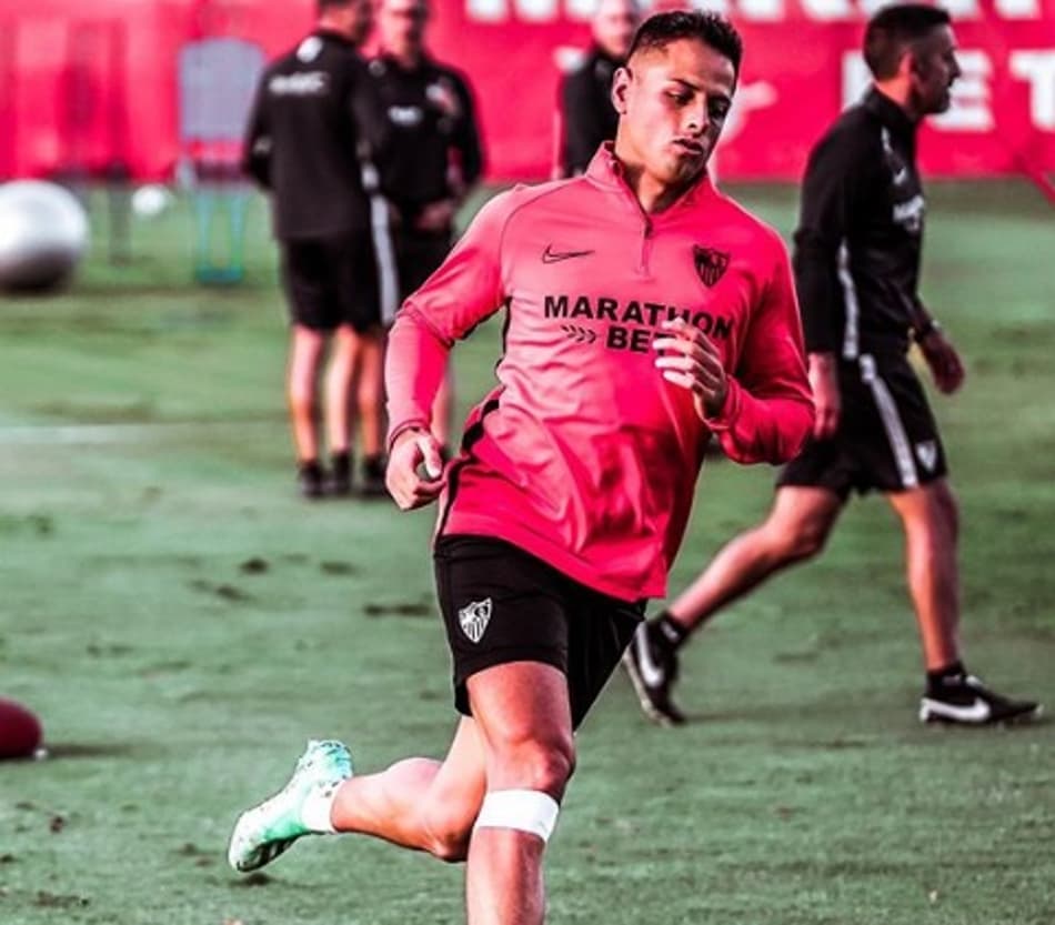 Chicharito teria aceitado a proposta feita pelo Los Angeles Galaxy