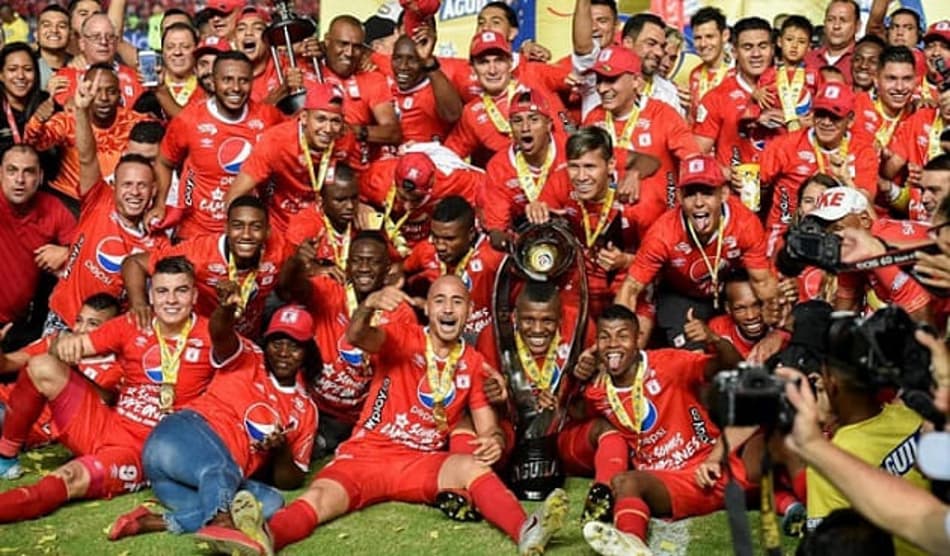 América de Cali ganha do Junior Barranquilla e fatura o Finalización