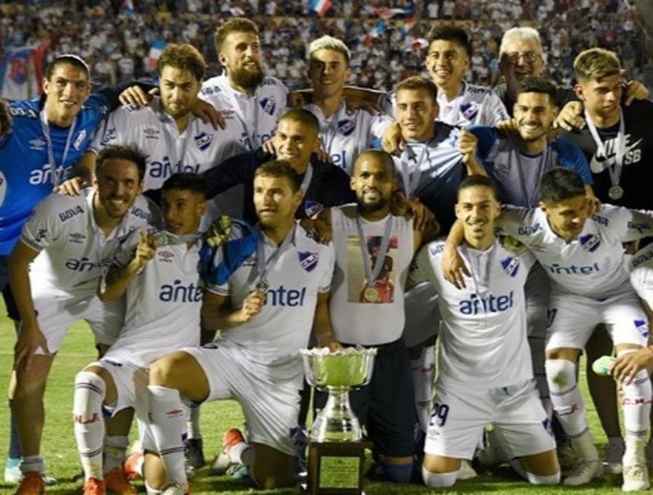 É campeão! Nacional volta a vencer o Peñarol e fatura o título uruguaio