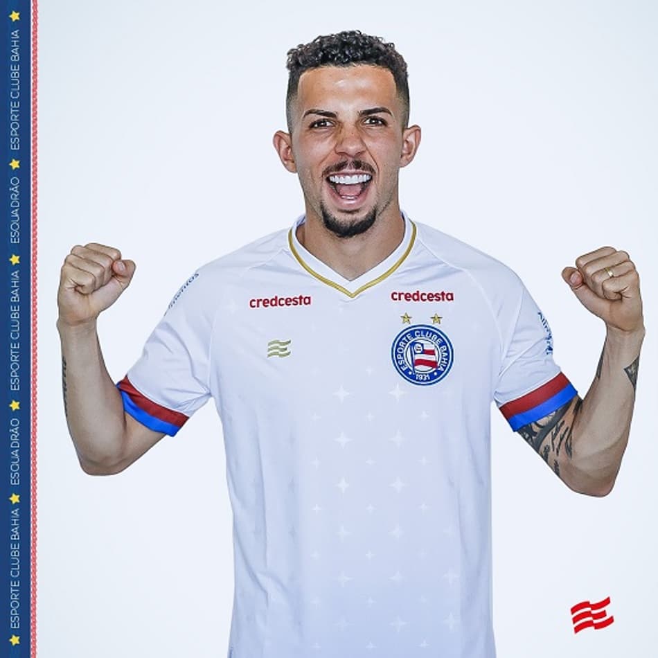 Tendo Flávio e Gilberto como modelos, Bahia divulga linha 2020 de uniformes