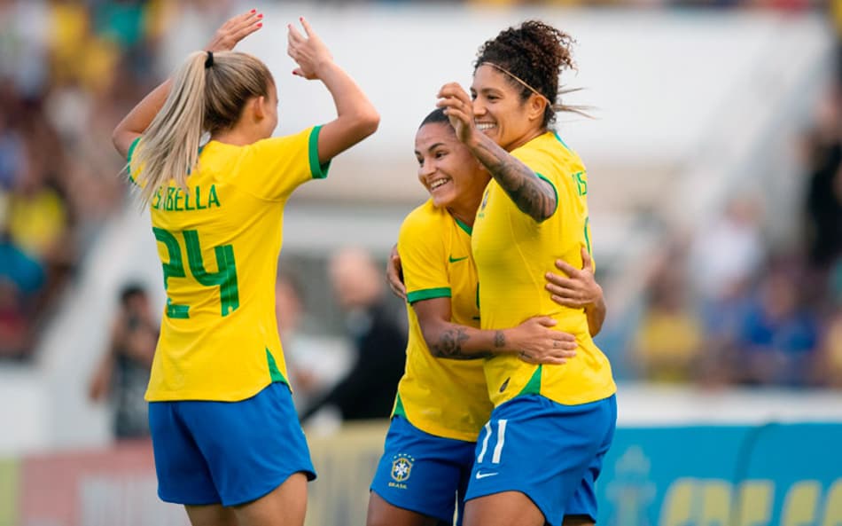 Chave de ouro: Seleção Feminina goleia México no último jogo do ano