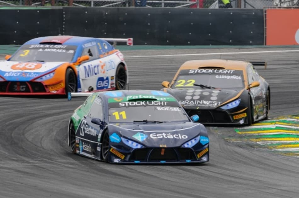 Pedro Boesel fecha temporada na 9ª colocação após corrida de recuperação em Interlagos