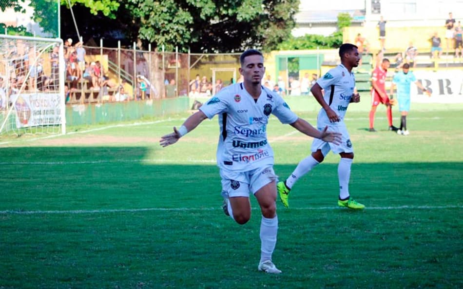 Recém-contratado pelo Atlético-BA, Russo destaca a oportunidade de jogar com Magno Alves