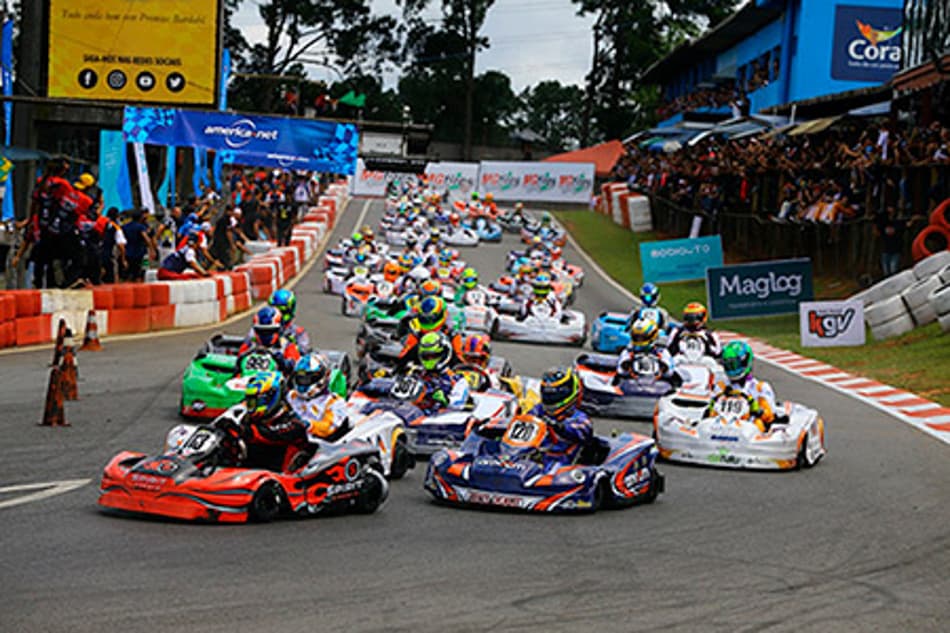 Confira as imagens da largada das 500 Milhas de Kart 2019