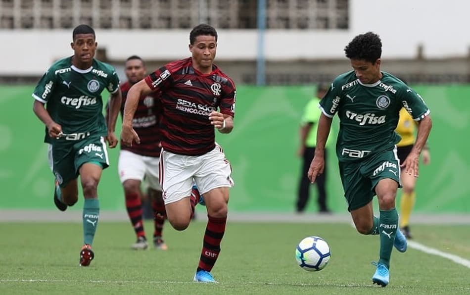 Palmeiras tenta virar contra o Fla no sub-20; veja como trocar ingressos