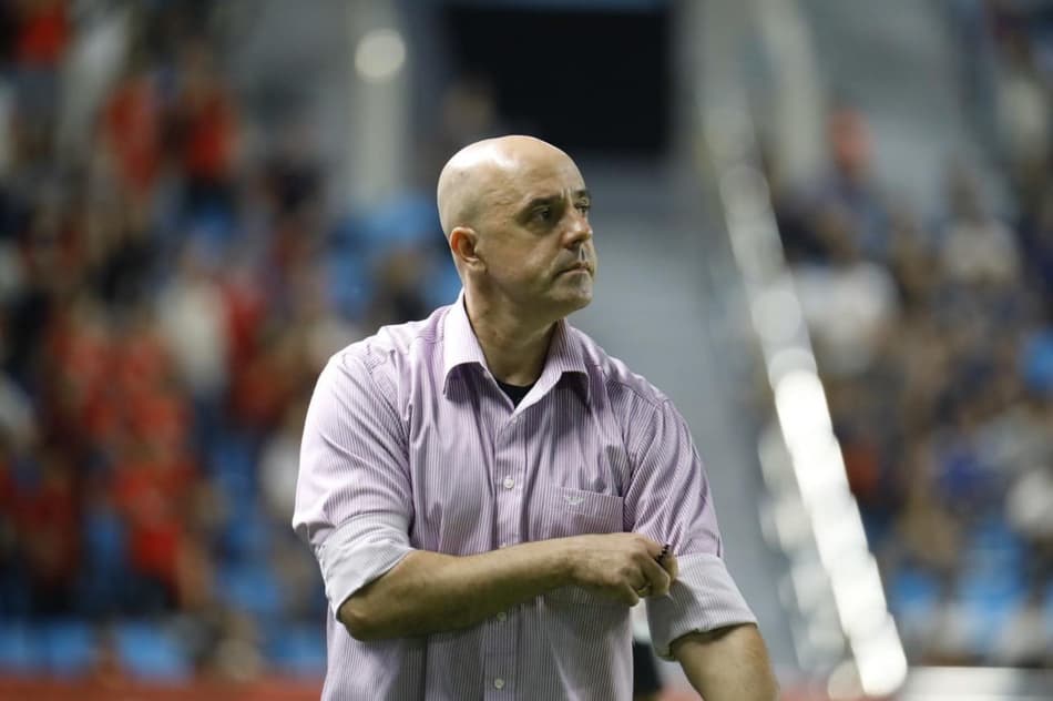 Brasileiro comanda clube coreano em melhor campanha de sua história