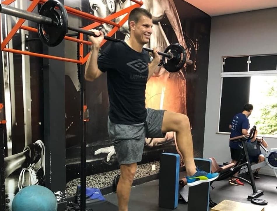 Sem clube, Diego Jussani analisa propostas para a próxima temporada