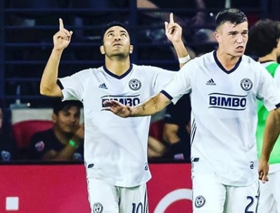 Marco Fabián negocia o seu retorno ao Chivas Guadalajara