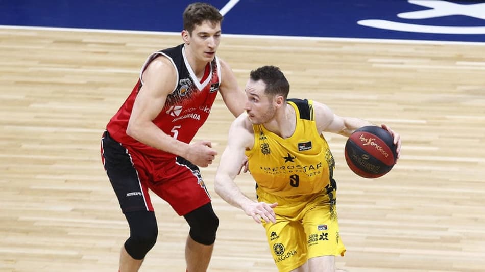 Com Huertas ditando o ritmo, Tenerife vence e garante classificação para Copa do Rei