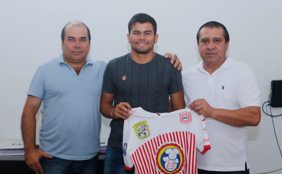 Atacante ex-Avaí, Brizuela é comprado pelo Olimpia
