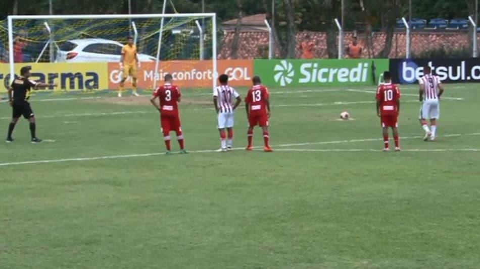 Com um a mais, CRB cai diante do Taboão da Serra e deixa a Copa SP