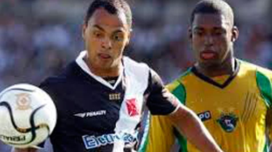 Como era a equipe do Vasco na estreia do Carioca há dez anos