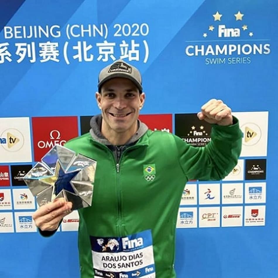 Nicholas Santos conquista ouro nos 50m borboleta na Champions Series