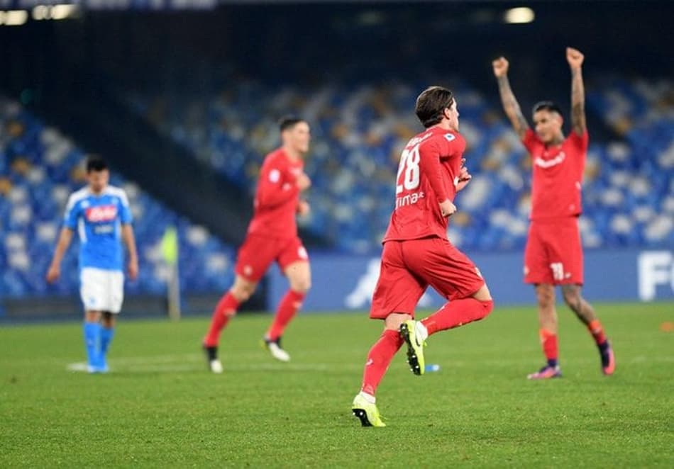 Fiorentina bate o Napoli, que acumula três derrotas consecutivas