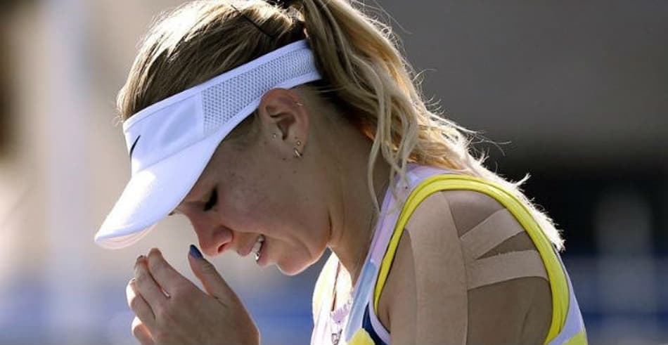 Anisimova lamenta ponto perdido em derrota na estreia do Australian Open