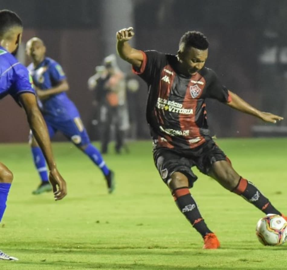Atacante do Vitória celebra primeiro gol em 2020: 'O primeiro de muitos'