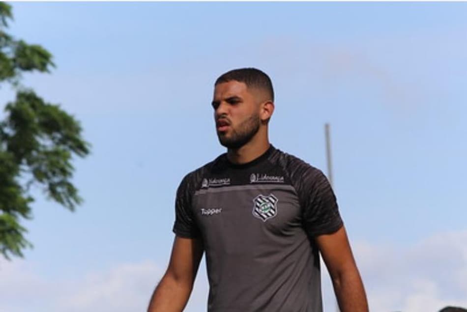 Récem-chegado, Rony elogia estrutura do Figueirense e projeta sequência