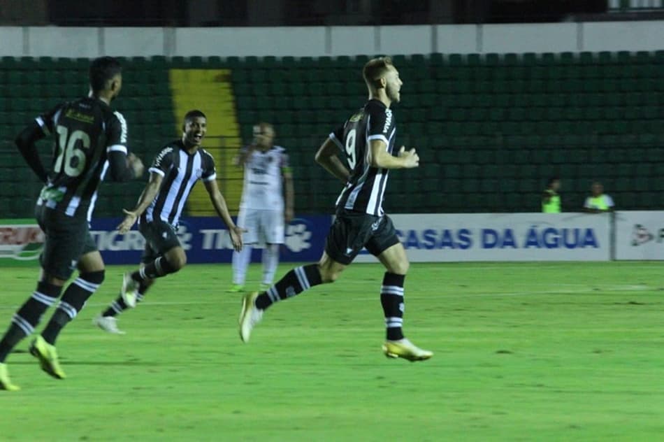 Figueirense, com ‘estrela’ de Pedro Lucas, passa pelo Joinville no Scarpelli