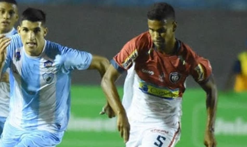 Zé Vitor prega respeito ao Athletico, mas destaca necessidade do Cianorte vencer