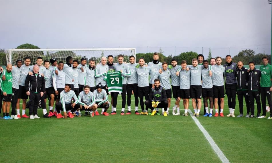Cirurgia de Luiz Phellype é um sucesso, e jogador recebe apoio dos companheiros de equipe
