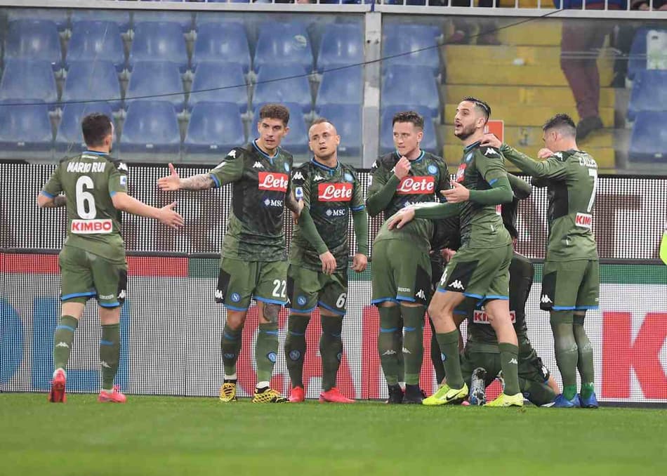 Em jogo de seis gols, Napoli vence a Sampdoria pelo Campeonato Italiano