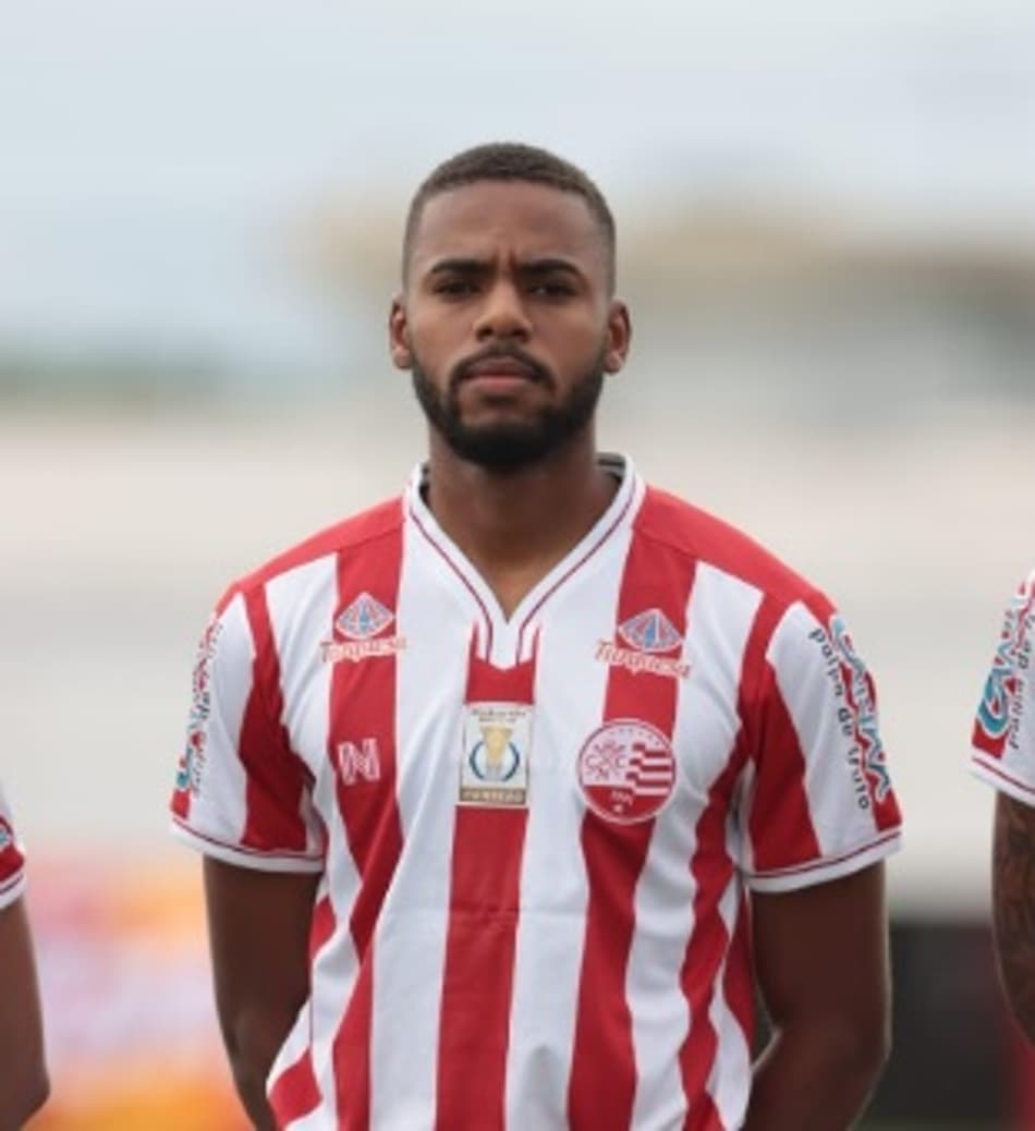 Promessa na base do Náutico, Williams ganha oportunidades e promete lutar por espaço