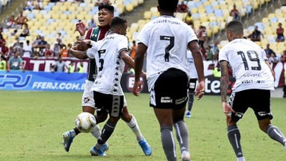 ATUAÇÕES: Botafogo joga mal contra o Flu e tem muitas notas baixas