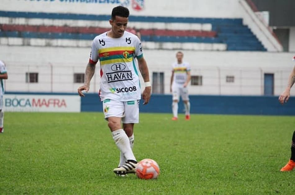 Estreante na Copa do Brasil, Gustavo Henrique aposta em boa fase do Brusque para classificação