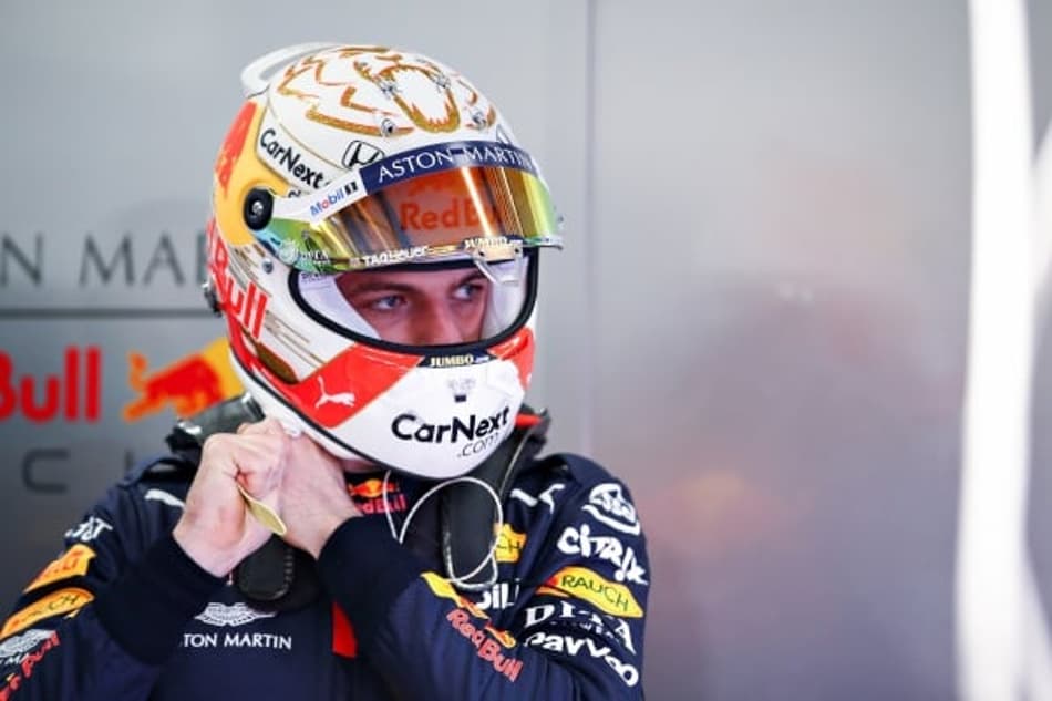Verstappen minimiza os danos no carro na sessão de teste