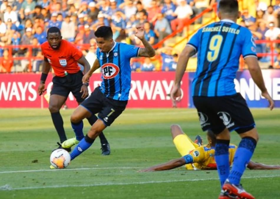 Com gol de pênalti no finalzinho, Huachipato vence o Deportivo Pasto