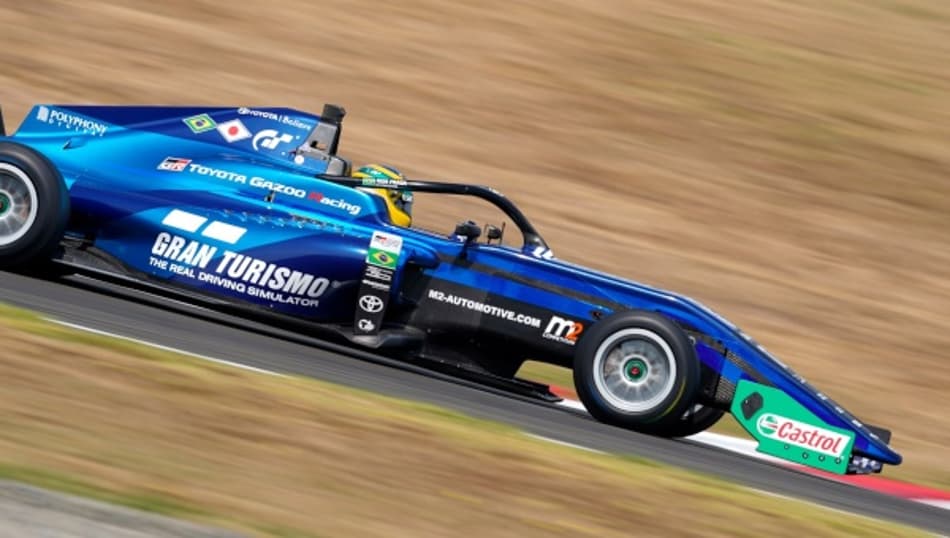 Fraga termina à frente de Lawson e reduz diferença para dois pontos; decisão da TRS fica para a corrida 3 de Manfeild