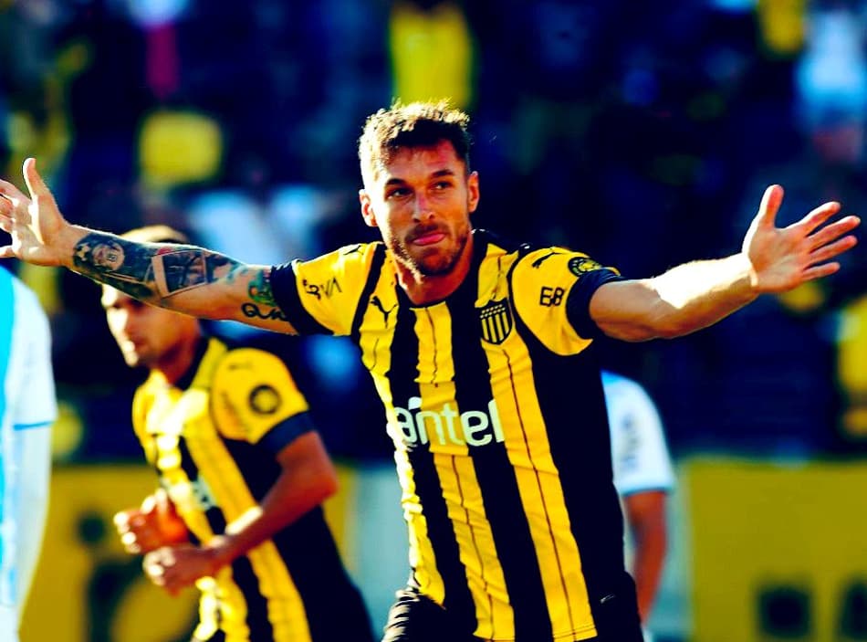 Rolou a bola no Uruguai com surpresa logo na primeira rodada