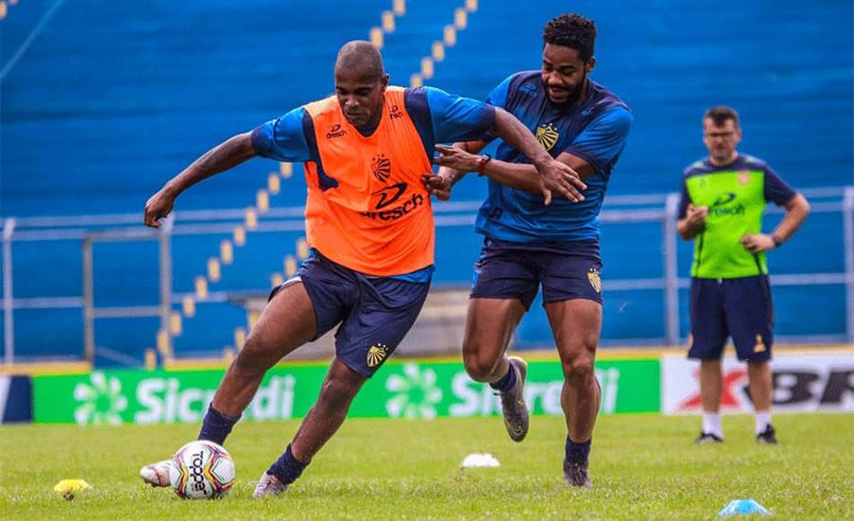 Atacante do Pelotas projeta segunda fase do Campeonato Gaúcho