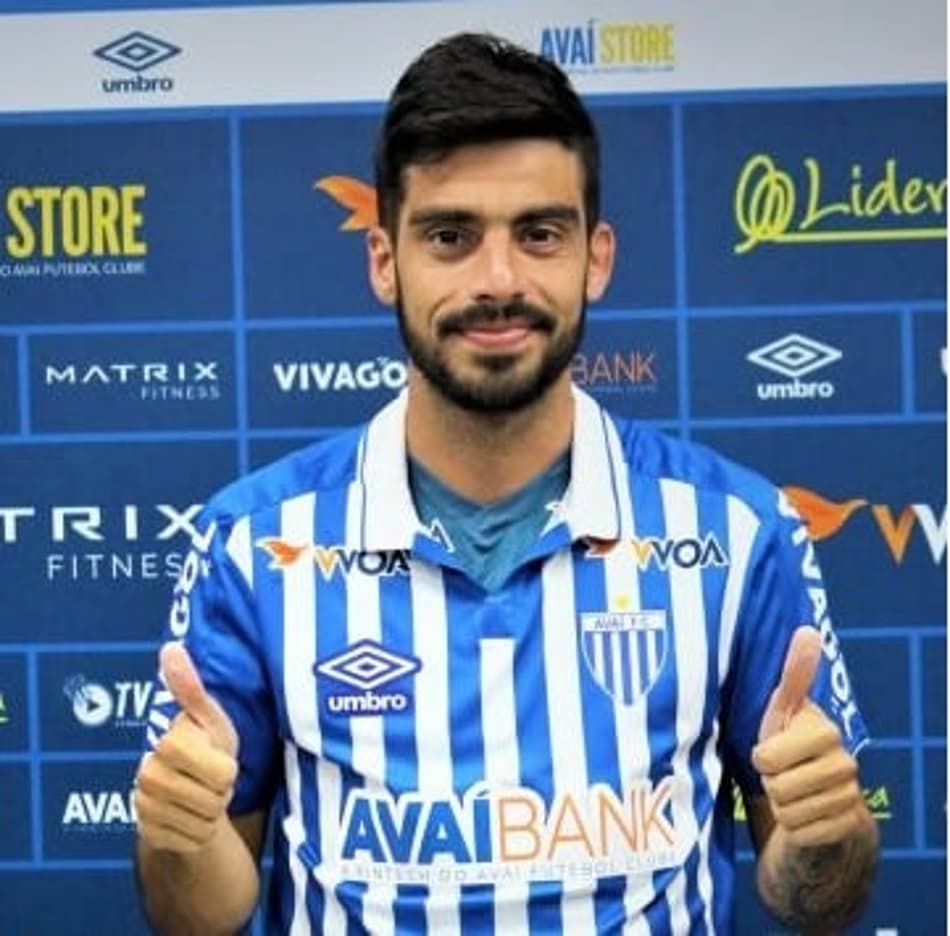 Gastón Rodríguez é apresentado ao Avaí