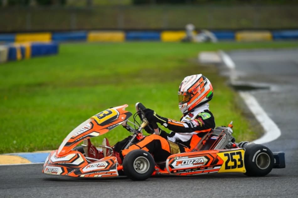 Vice-campeão mundial de kart em 2019, Rafael Câmara conquista pole no WSK Super Master em Lonato