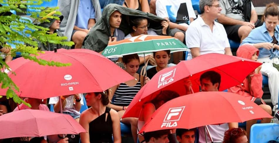 Chuva cancela e semis do Rio Open continuam no domingo