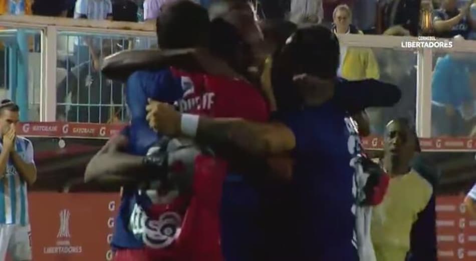 Independiente de Medellín elimina o Tucumán nos pênaltis e se classifica para fase de grupos da Libertadores