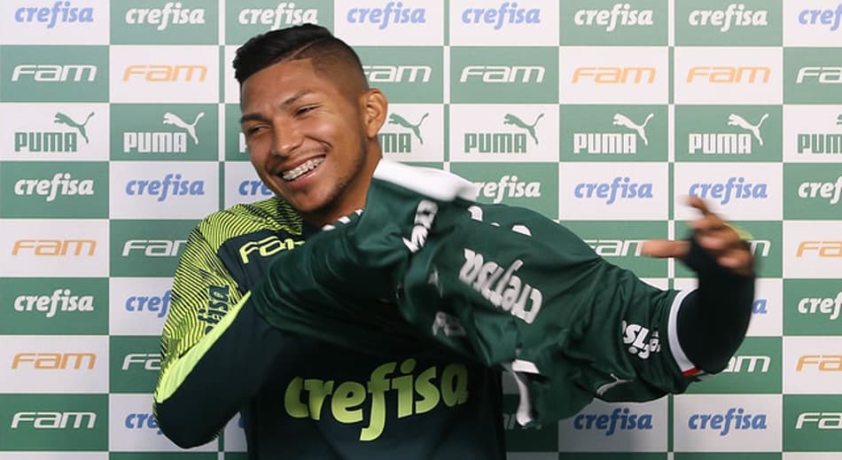 Rony é regularizado e já aparece registrado como atleta do Palmeiras